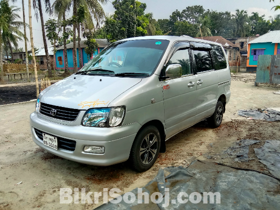 Toyota Noah Super Star Limo