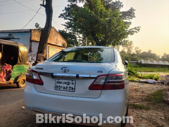Toyota Premio