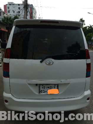Toyota X Noah