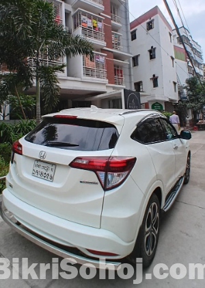 Honda Vezel Hybrid 2014