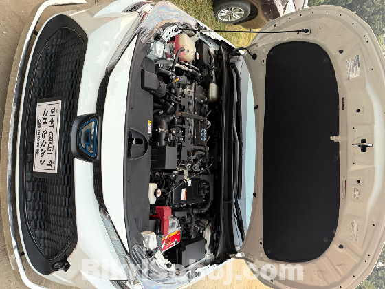 Toyota Corolla Hybrid 2020 model 1800 cc