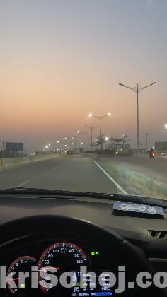 Toyota Fielder WXB Hybrid 2018 – Special Red Edition