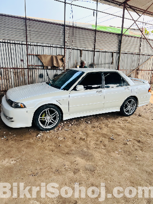 Toyota carina