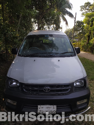 Toyota Noah GL 2003