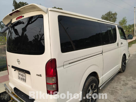 Toyota hiace gl 2012