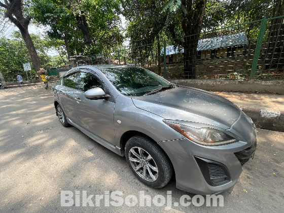 Mazda Axela 2011