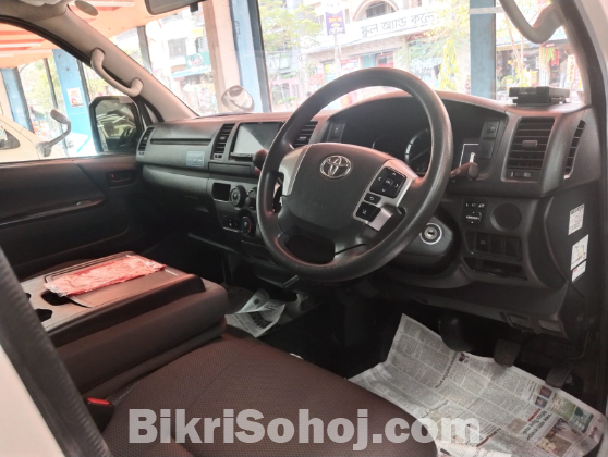 Toyota Hiace GL 2021