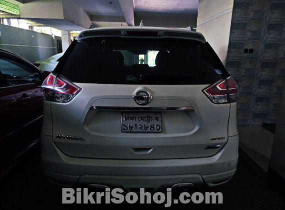 Nissan X-Trail Mode Premier 2015