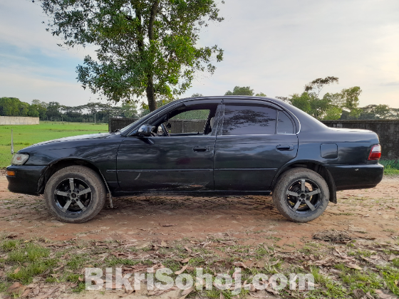 Toyota  corolla xe salon100 car