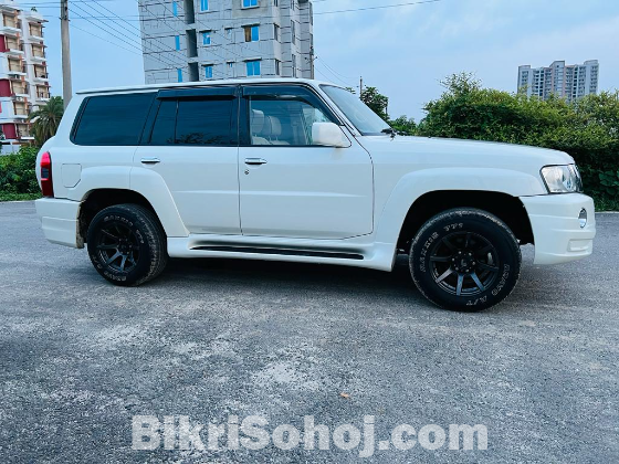 NISSAN PATROL FULL LOADED REVIEW