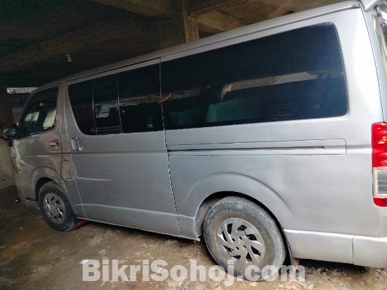 Toyota Hiace GL 2010