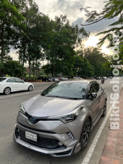 Toyota CHR-G LED 2017