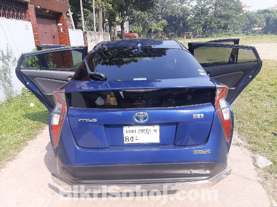 Toyota Prius S package 2016 model