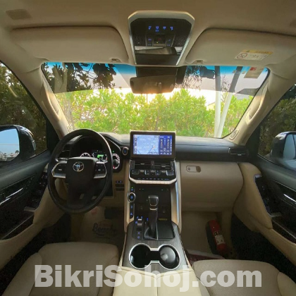 Toyota Land Cruiser GXR 2022 Gulf Model