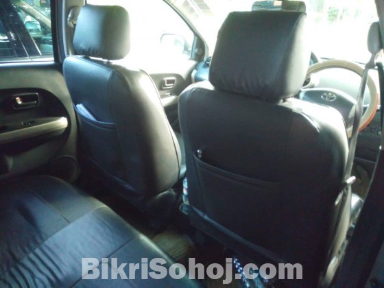 Toyota IST 2006, reg: 2010