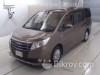 Toyota Noah G Hybrid 2014